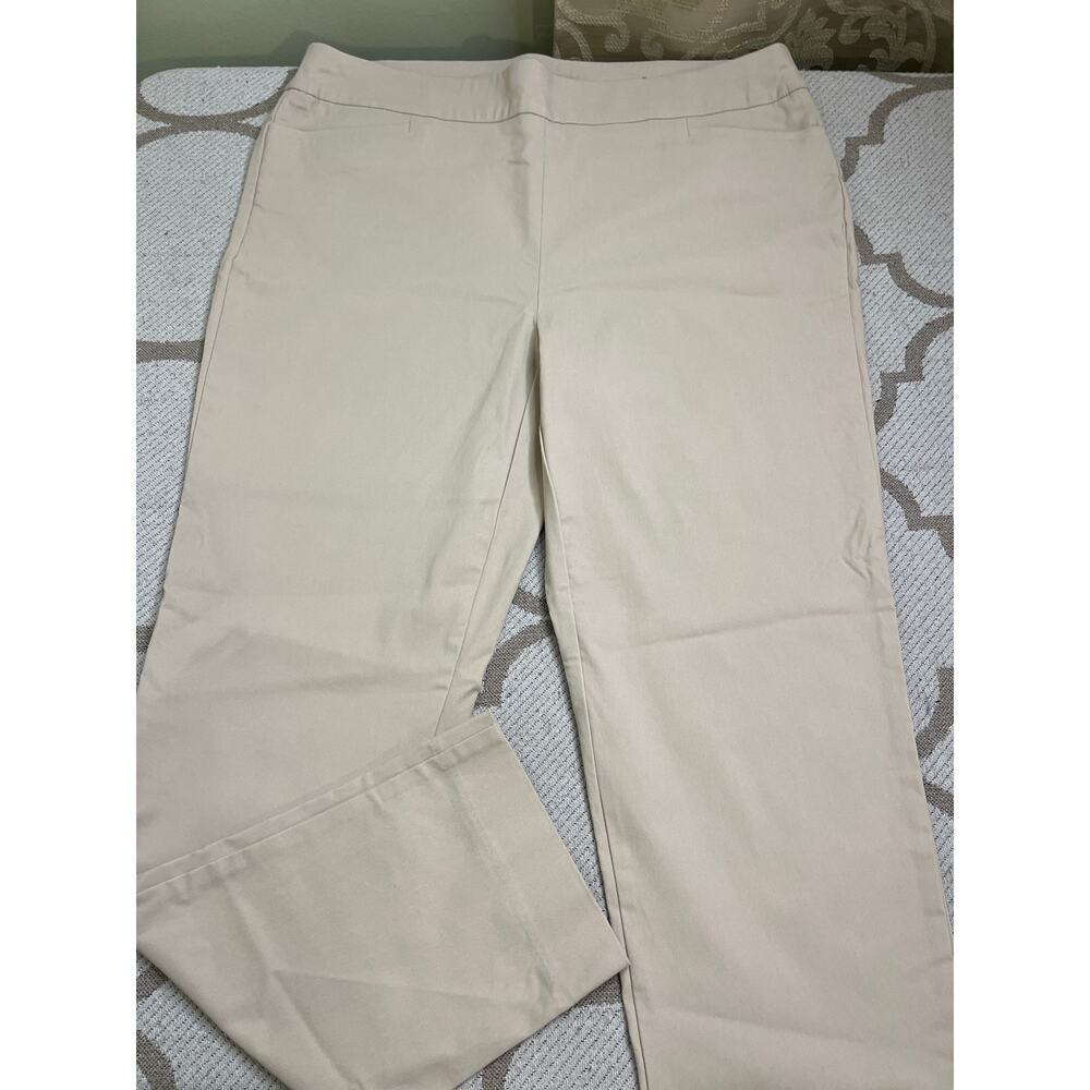 Chico’s pull on tummy control front pockets slim leg tan trouser pants, size 16 - Picture 13 of 13